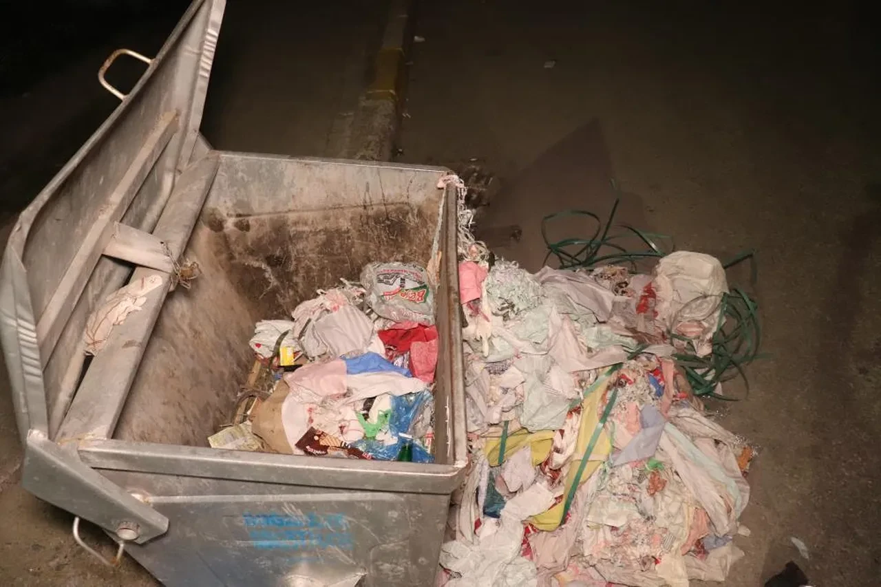 Vicdansızlığın böylesi! Denizli'de çöpe atılan poşetten yeni doğmuş bebek çıktı
