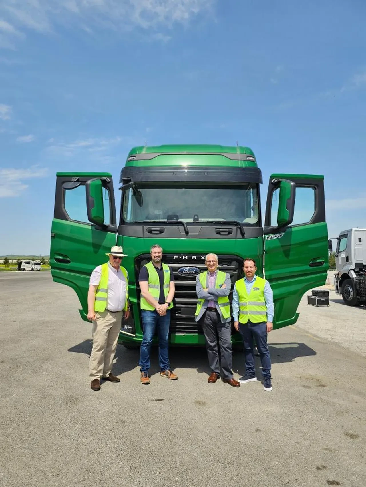Ford Trucks, yurtdışı yetkili servis ağını İngiltere ve İrlanda'ya genişletti