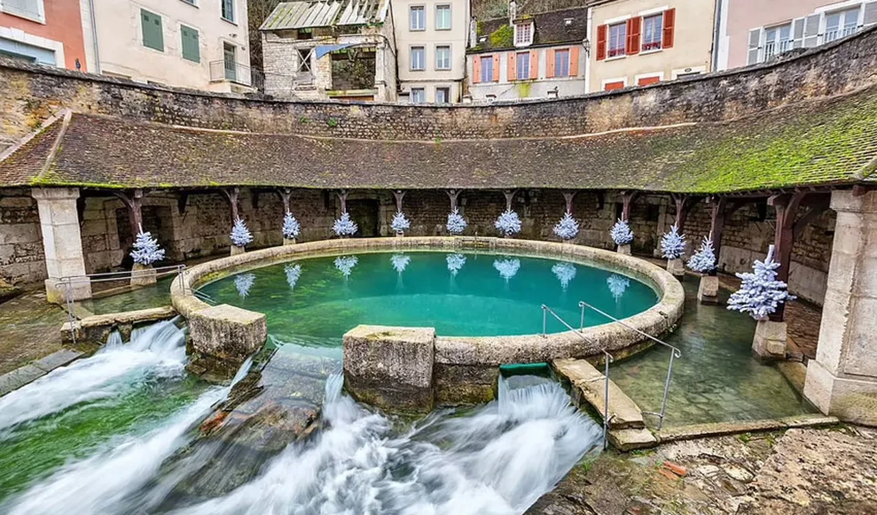 Gizemli kaynağa ulaşmak isteyenler ağır bedeller ödedi! 'Başka bir dünyaya açılıyor'