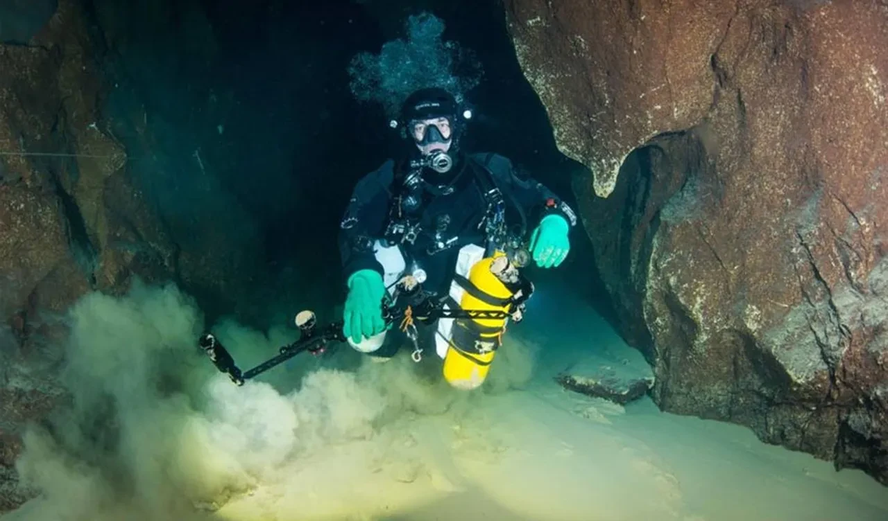 Gizemli kaynağa ulaşmak isteyenler ağır bedeller ödedi! 'Başka bir dünyaya açılıyor'