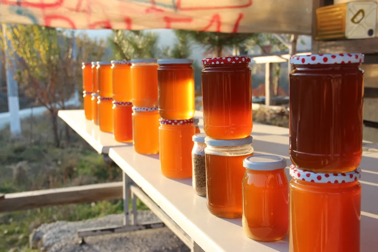 Hakiki balı şipşak anlayacaksınız! Gerçek ile sahte balı anlamanın püf noktası