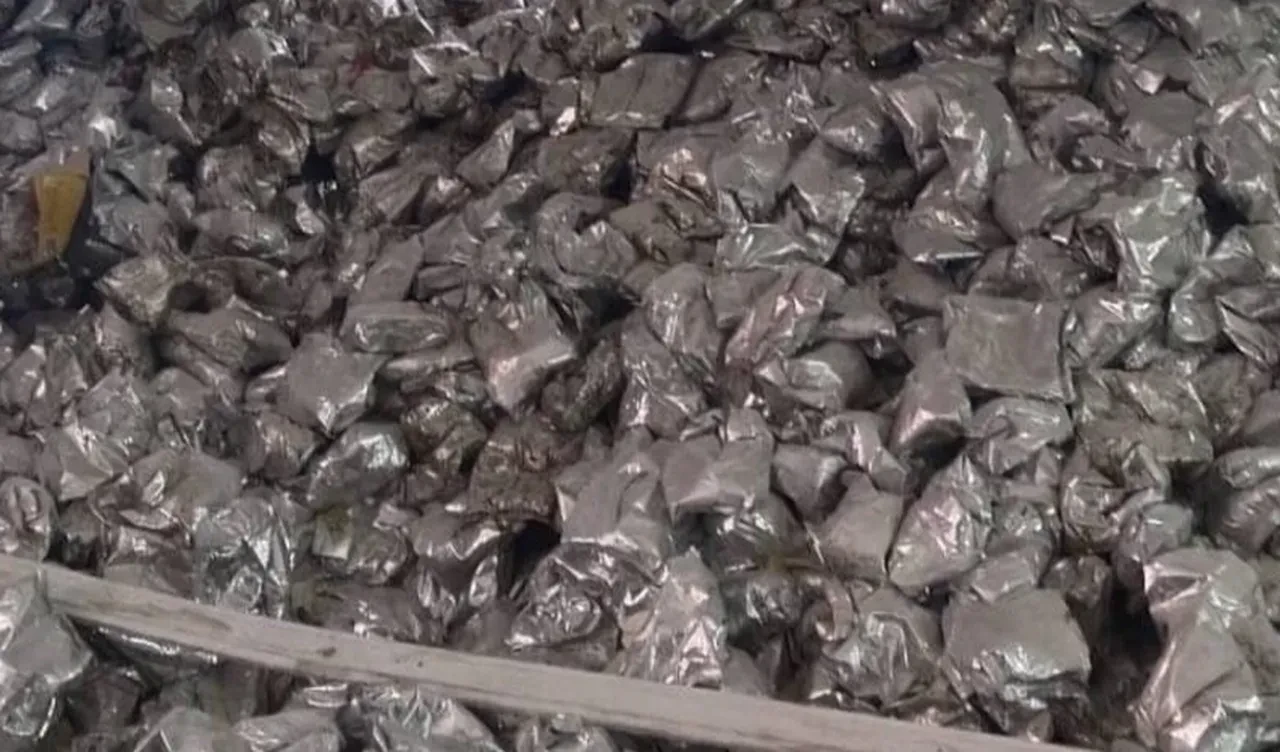 Piyasa değeri 8 milyon 700 bin TL! Gaziantep'te sahte bebek maması ele geçirildi