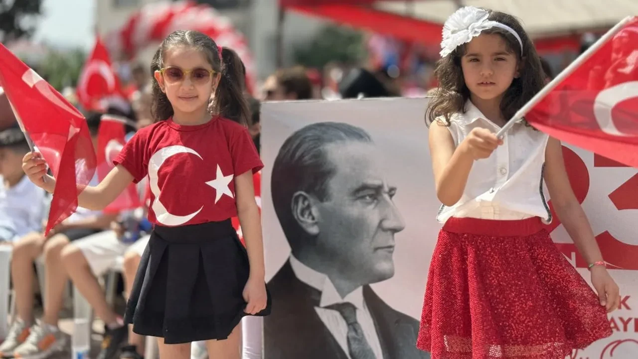 Bakan Yusuf Tekin'den dikkat çeken 23 Nisan genelgesi! Tüm illere gönderildi