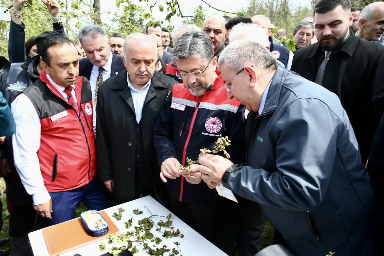 Gıda krizi kapıda mı? Bakan Yumaklı'dan zirai don açıklaması