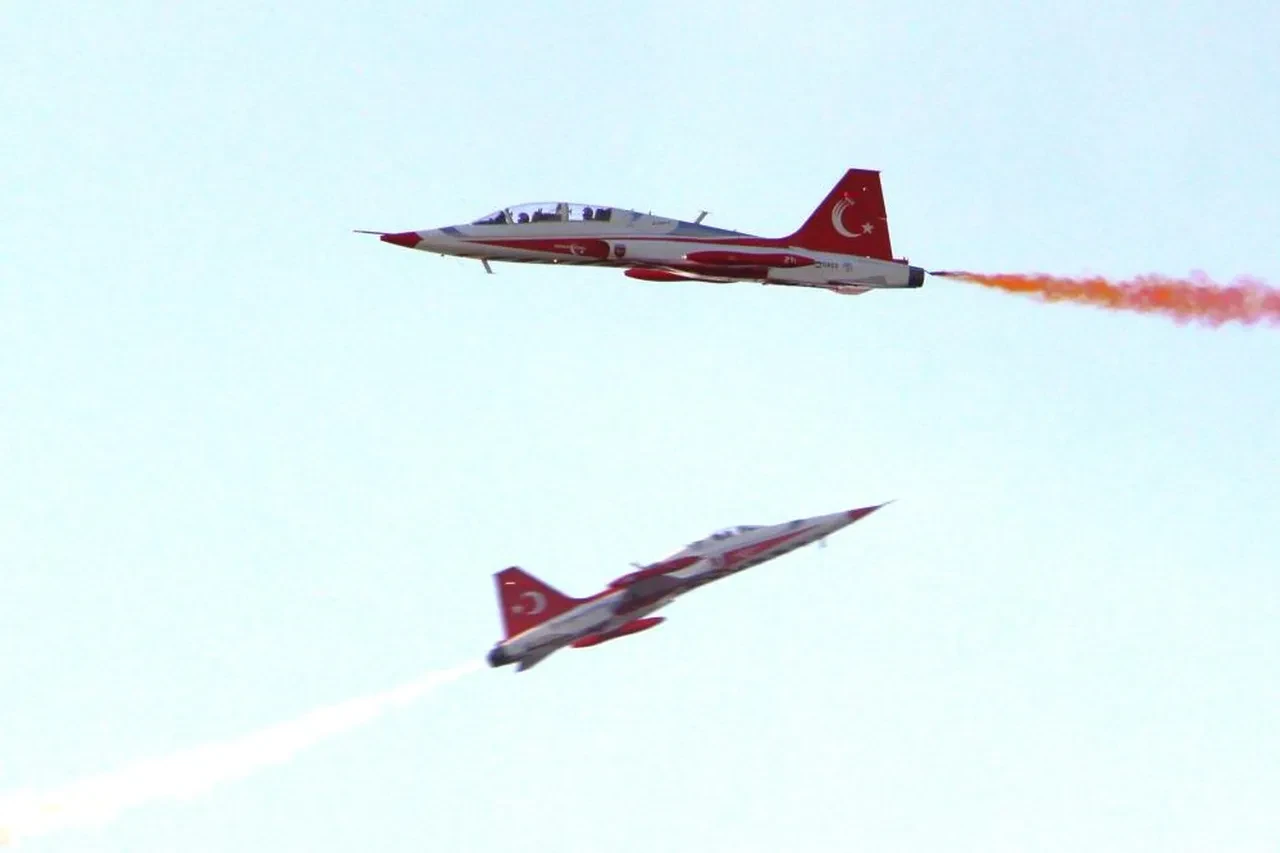 Hatay semalarında Türk Yıldızları büyüledi!