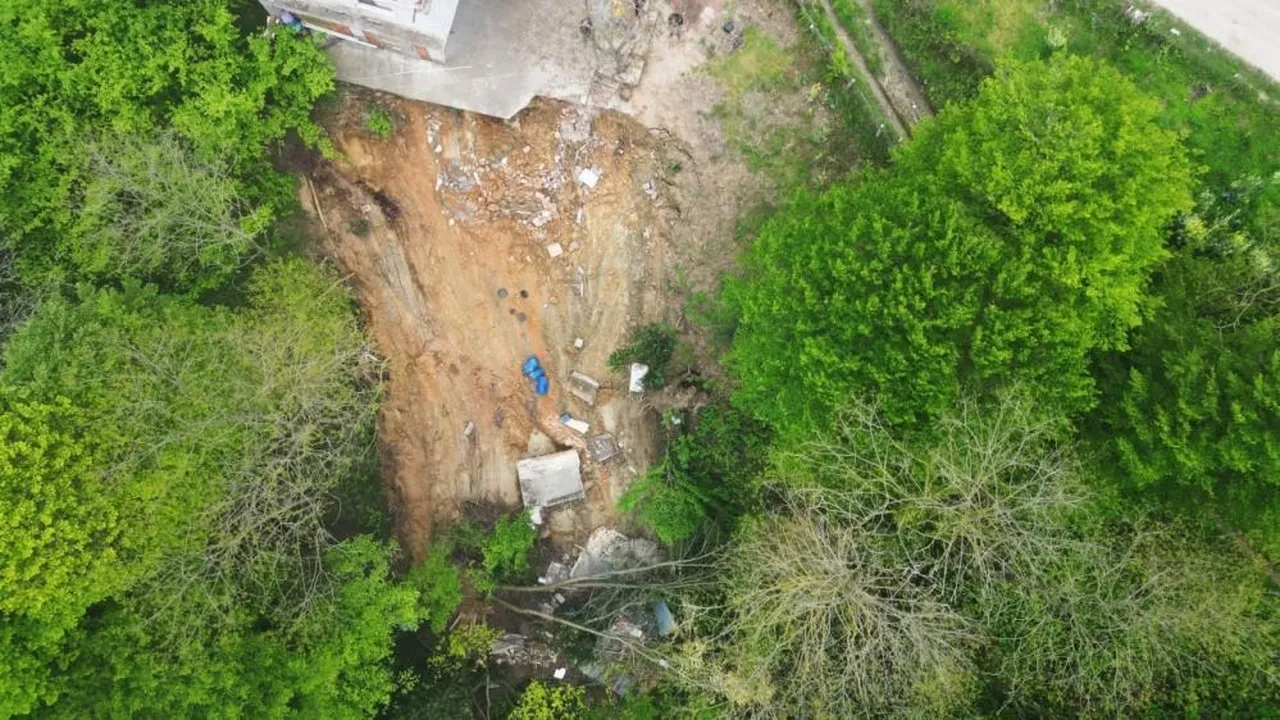 Sesi duyarak dışarı çıktı, gördüğü manzara karşısında şok oldu