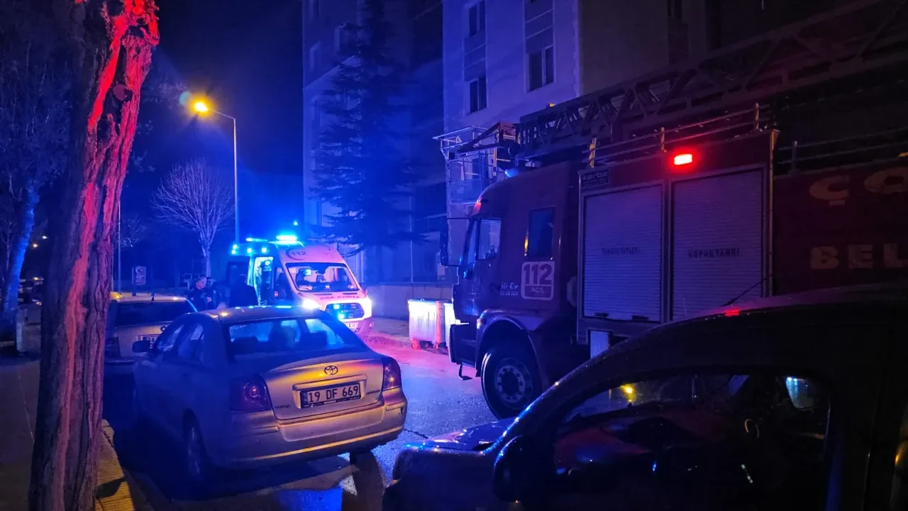 Arkadaşına attığı mesaj ekipleri harekete geçirdi! Apartmana giren polis faciayı son anda önledi