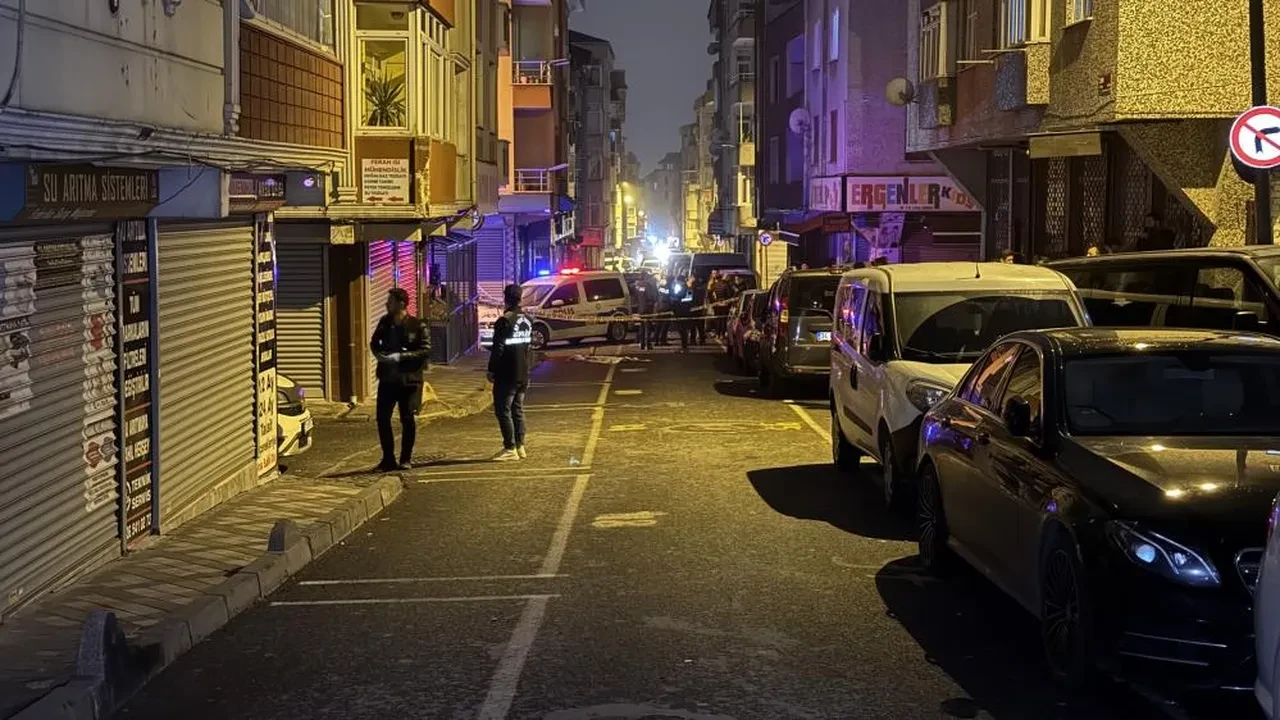 Bağcılar'da silahlı saldırıya uğrayan bekçi şehit oldu! Saldırganlar yakalandı