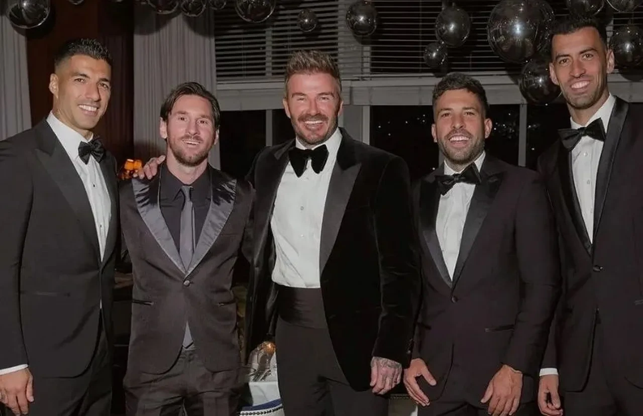 David Beckham'a doğum günü partisi! Ünlüler akın etti, gözler tek bir ismi aradı