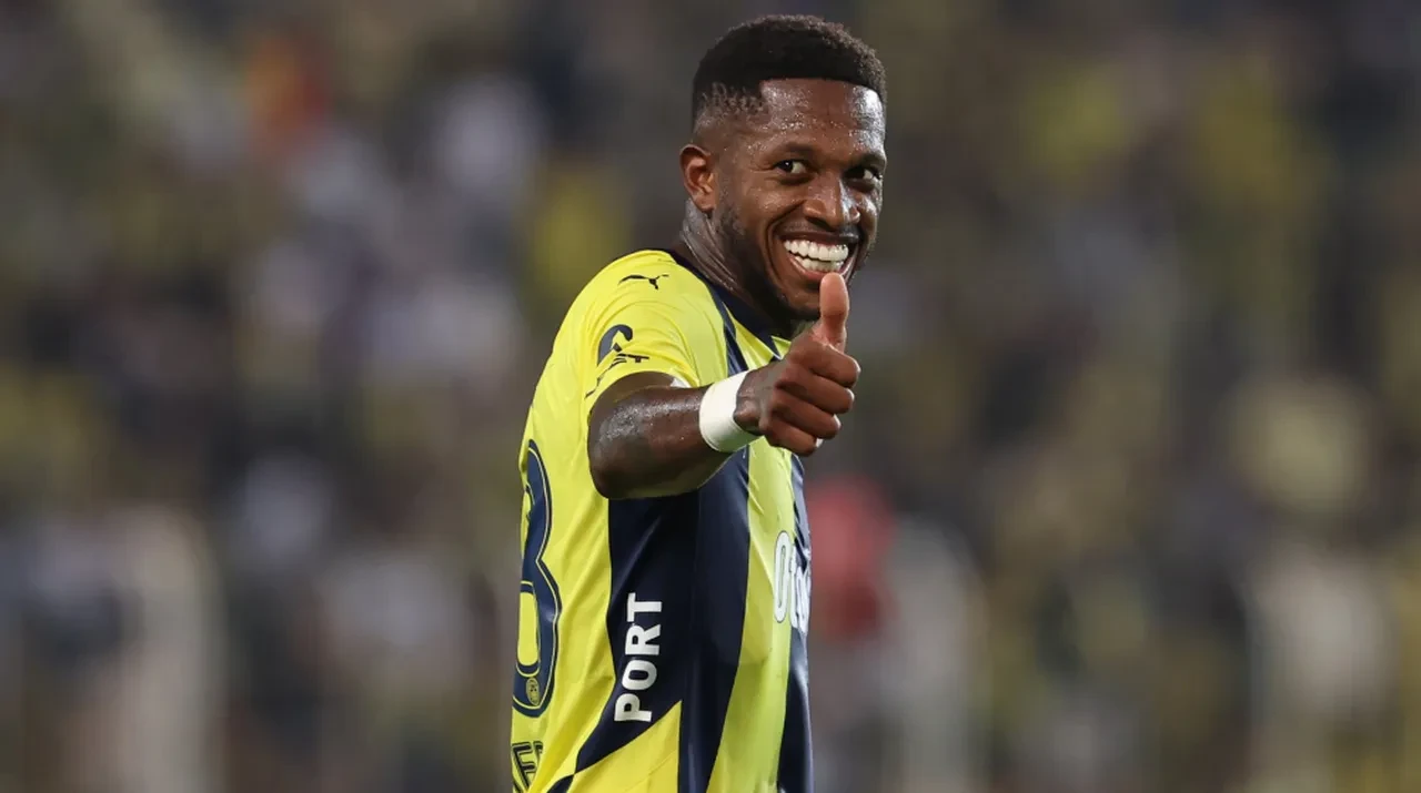 Fenerbahçe Galatasaray maçında kimler eksik, cezalı? Sarı-lacivertlilerde Fred'in sakatlık durumu belli oldu