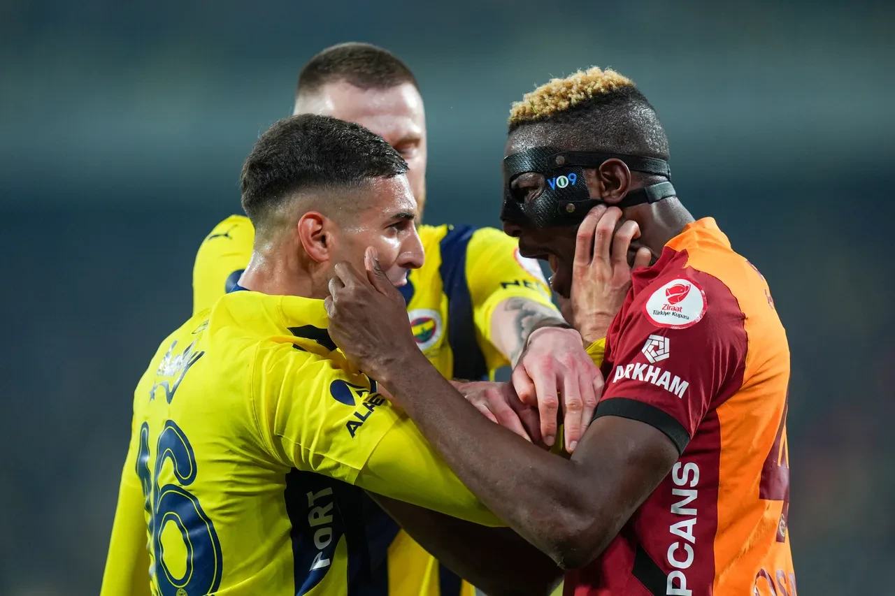 Galatasaray kupada Fenerbahçe’yi devre dışı bıraktı!