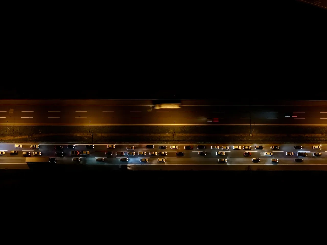 İstanbul’a dönüş başladı: Trafik yoğun, sis etkili