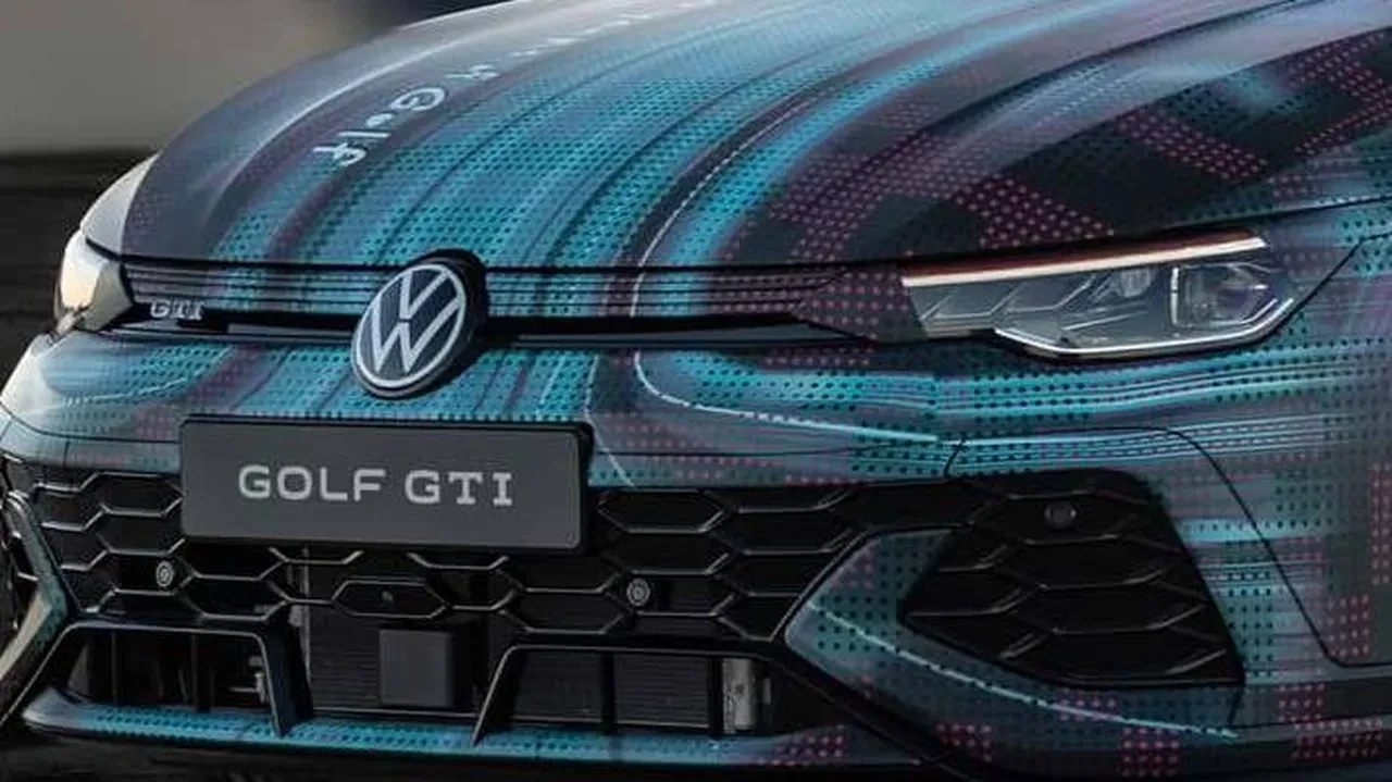 Volkswagen efsanesi Golf GTI için geri sayım! Tanıtım ve satış tarihi belli oldu