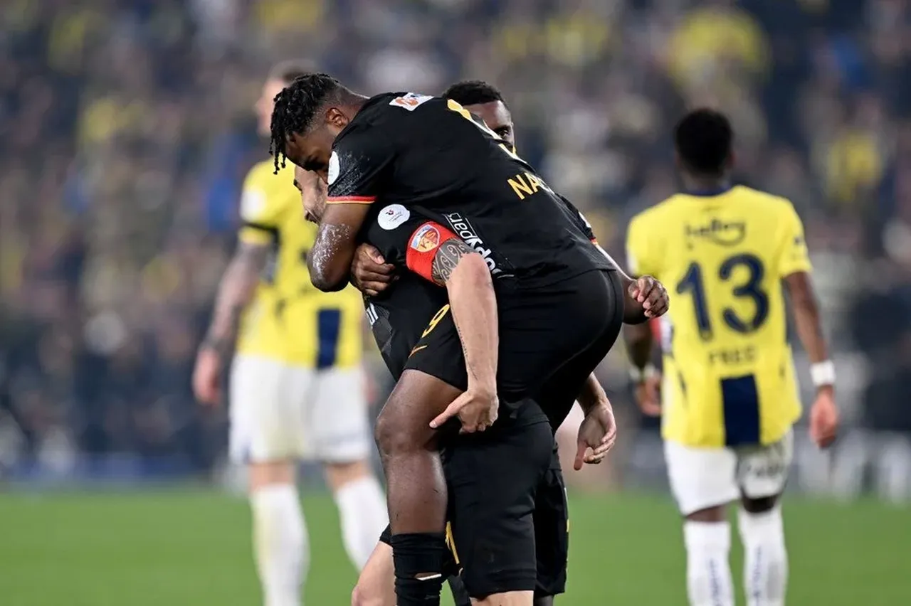 Fenerbahçe Kayserispor maç sonucu kaç kaç? Sarı lacivertliler 90+4’te yıkıldı