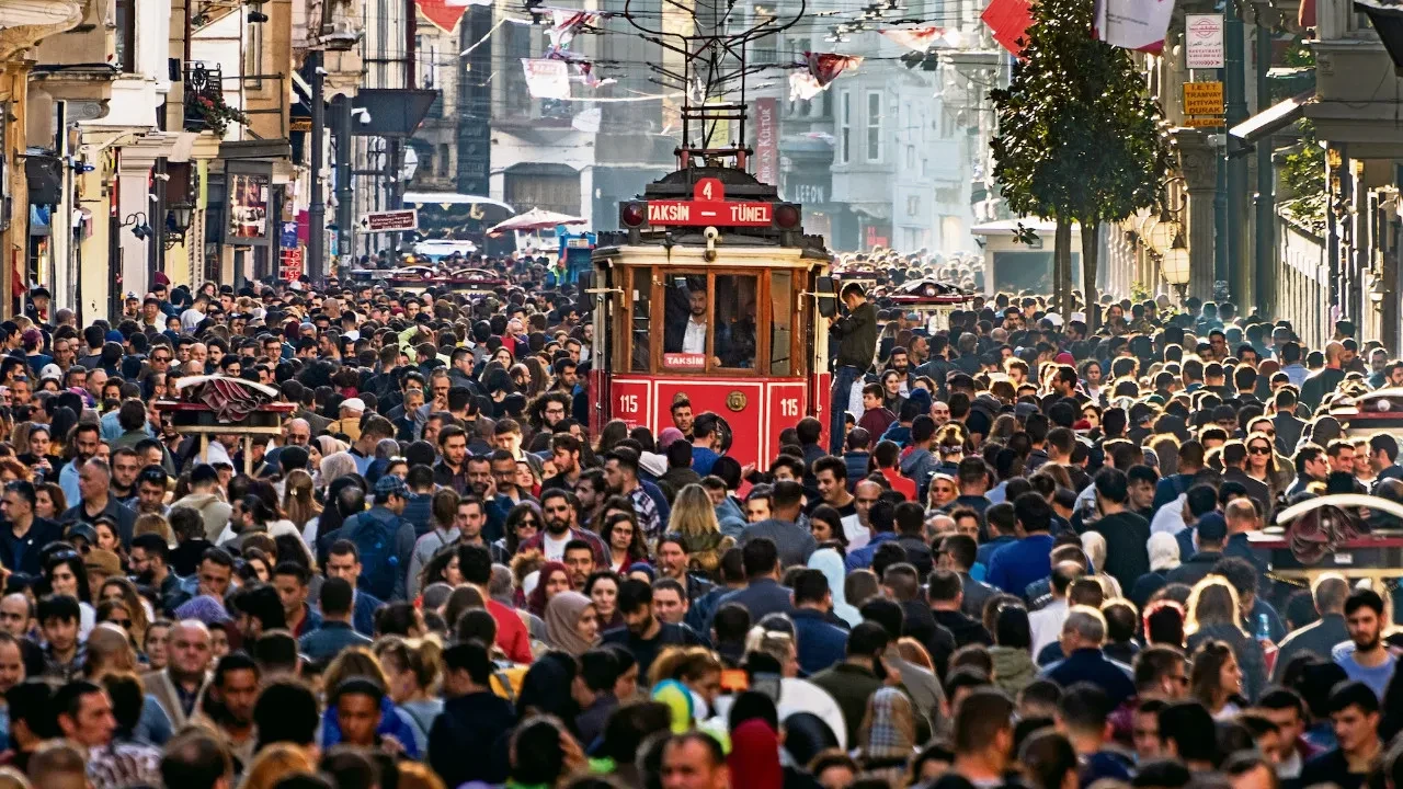 Prof. Dr. Erhan Afyoncu, Türkiye için en büyük tehlikeyi açıkladı! 'Ülkemiz kabusa gidiyor, gerçek bir beka sorunu'