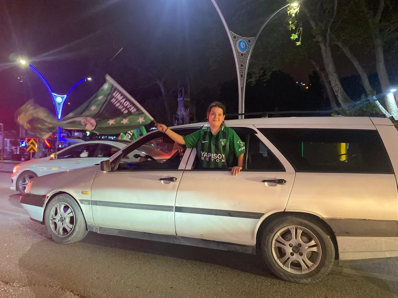 Süper Lig'e yükselen ilk takım Kocaelispor oldu! Taraftarlar sokaklara döküldü