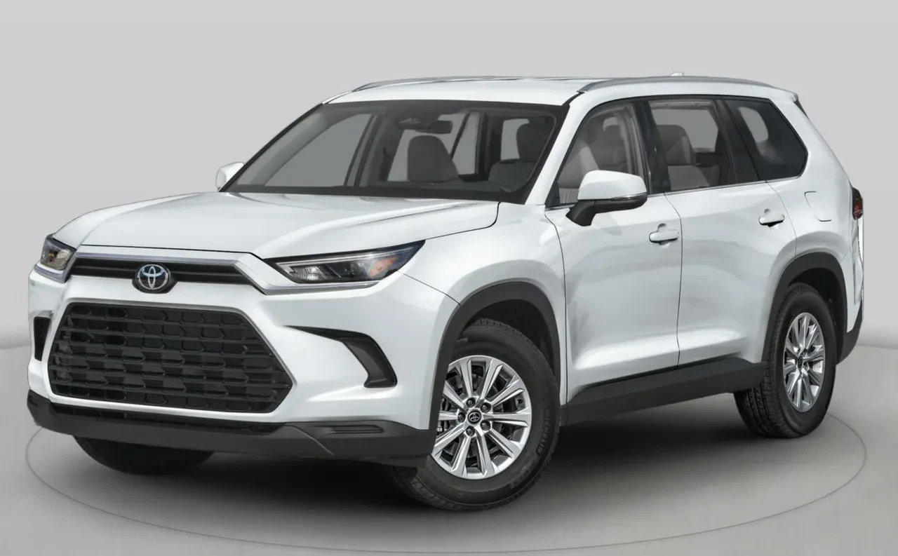 Toyota hibrit SUV modeli ile menzil rekoru kırdı! Tek depo ile inanılmaz mesafe
