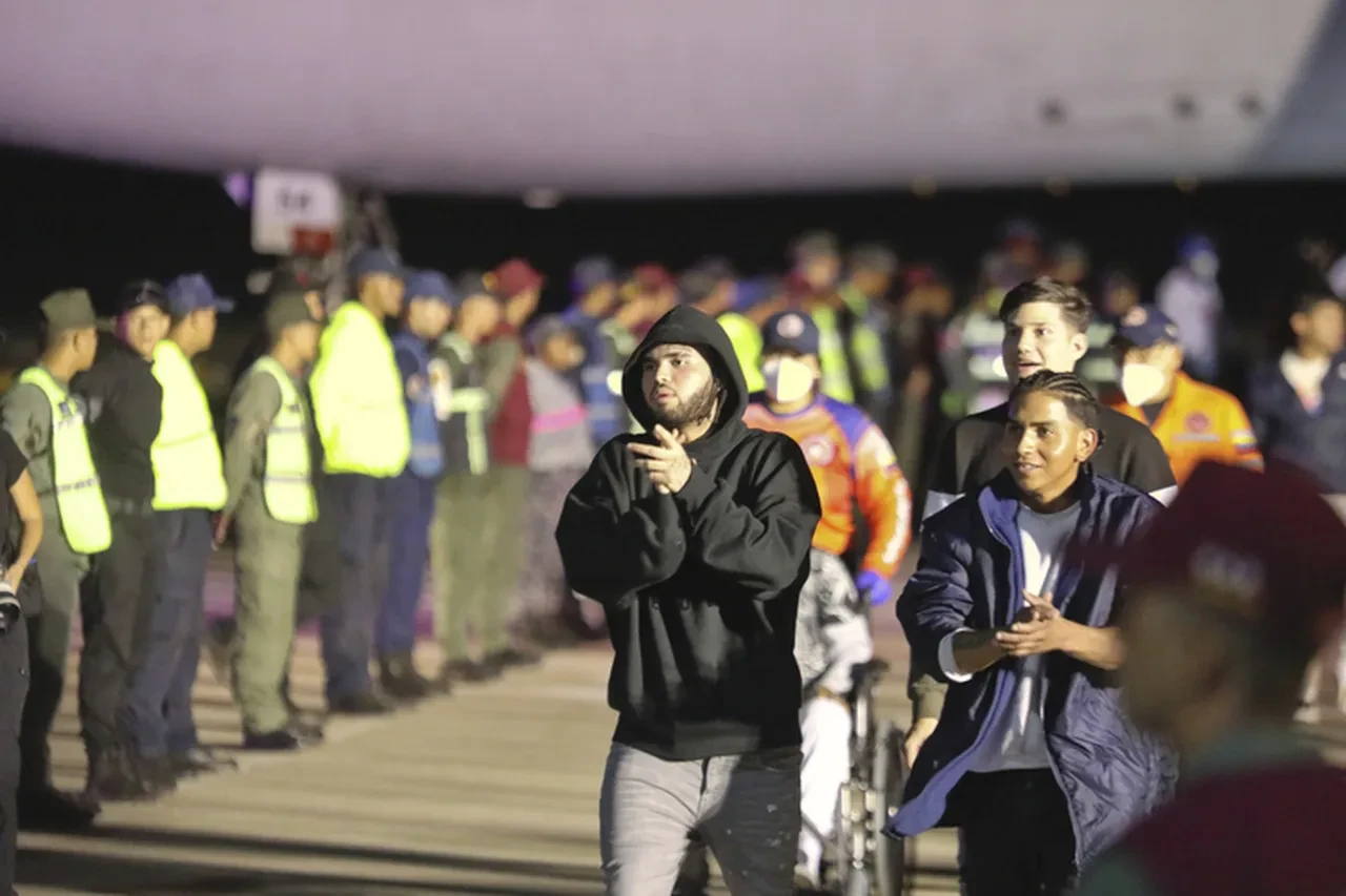 Trump'ın sınır dışı kararına Yüksek Mahkeme engeli: Savaş zamanı yasasına ket vurdular