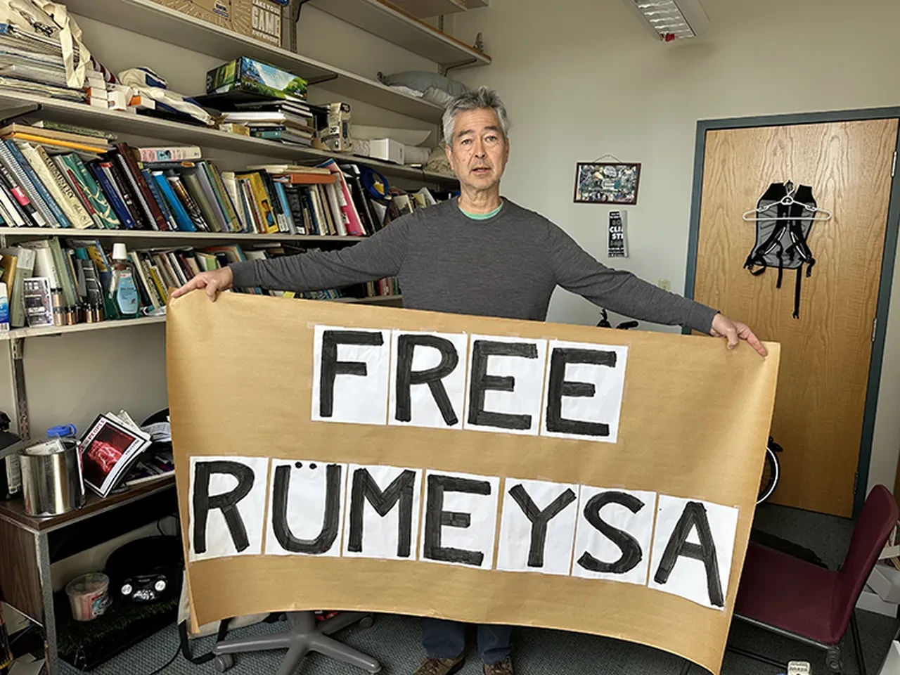 Tutuklu Türk öğrenci Rümeysa Öztürk için ABD'li profesörden açlık grevi