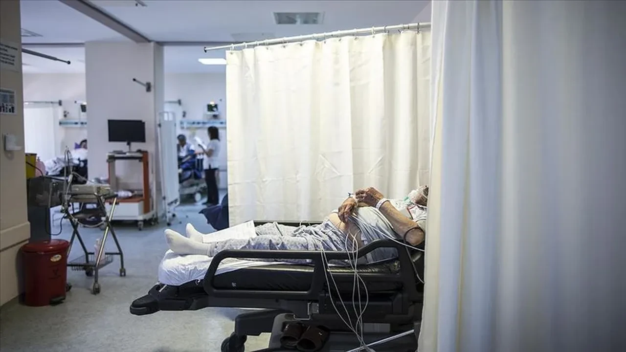 23 Nisan’da eczaneler, hastaneler açık mı? İşte özel hastane ve nöbetçi eczanelerin durumu