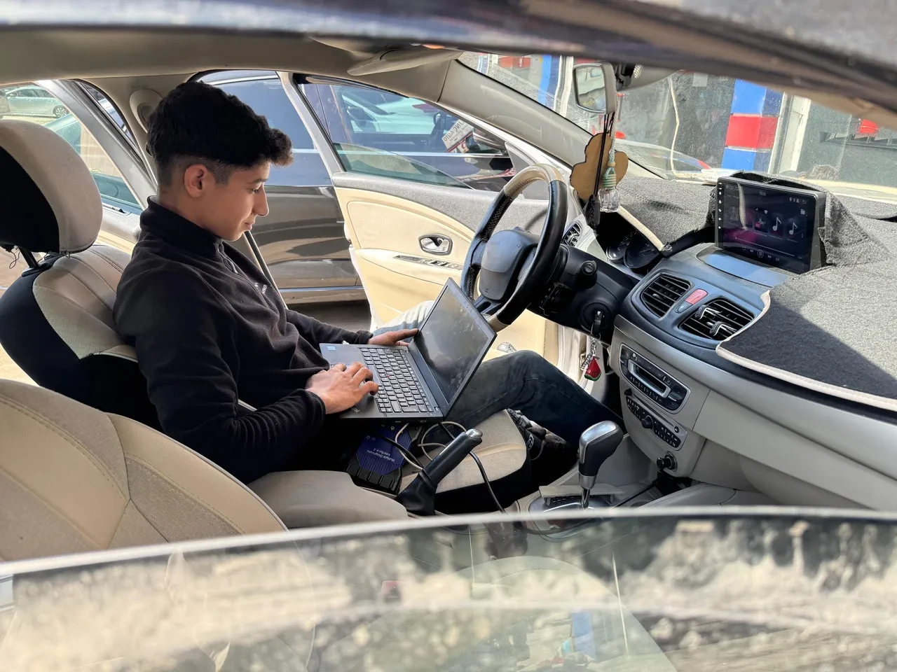 Araç sahiplerine ikaz ışıkları uyarısı: Büyük masraf çıkabilir, hayati önem taşıyor