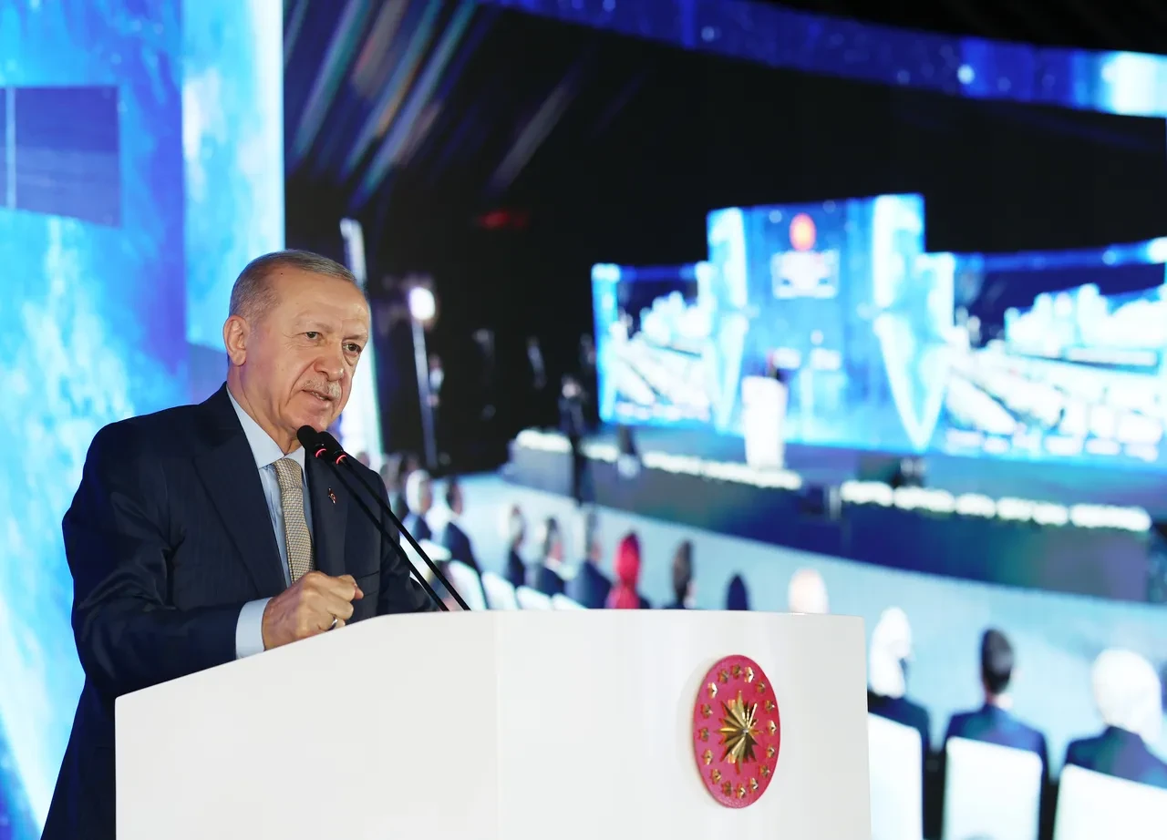 Cumhurbaşkanı Erdoğan'dan CHP'ye tepki: Oynanan oyun aynı, tuzağa düşmüyoruz
