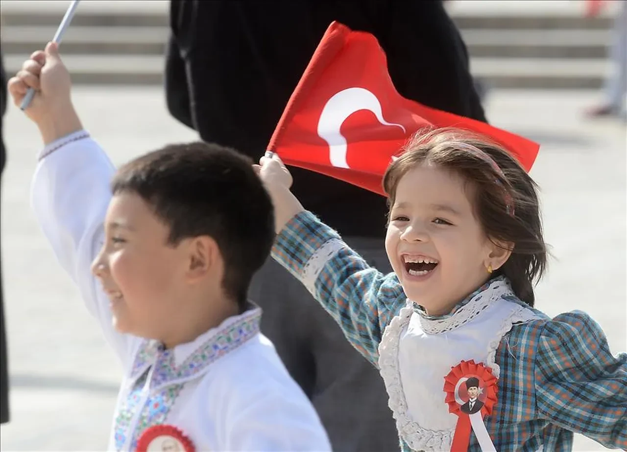 İstanbul'da 23 Nisan etkinlikleri: Çocuklara özel bu konser programları kaçmaz! Saraçhane, Feshane, İBB Kültür Merkezleri...
