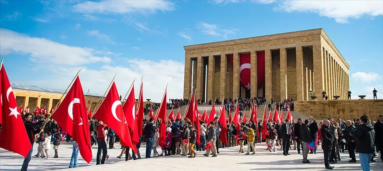 İstanbul'da 23 Nisan etkinlikleri: Çocuklara özel bu konser programları kaçmaz! Saraçhane, Feshane, İBB Kültür Merkezleri...