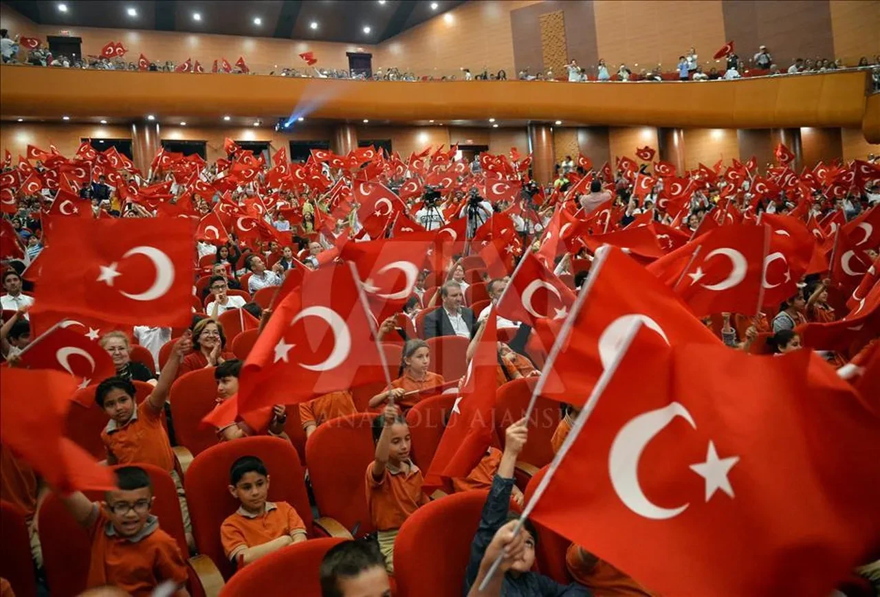 İstanbul'da 23 Nisan etkinlikleri: Çocuklara özel bu konser programları kaçmaz! Saraçhane, Feshane, İBB Kültür Merkezleri...