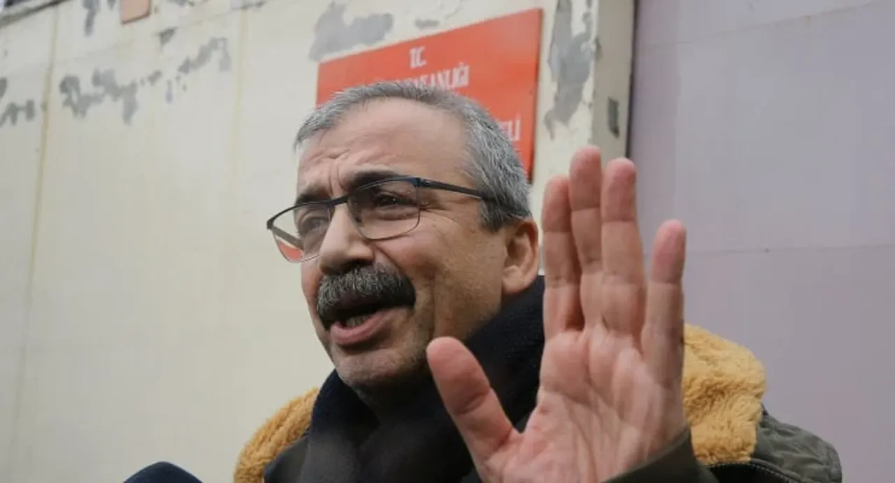 Son dakika | Sırrı Süreyya Önder'in sağlık durumu nasıl? Hastaneden yeni açıklama geldi