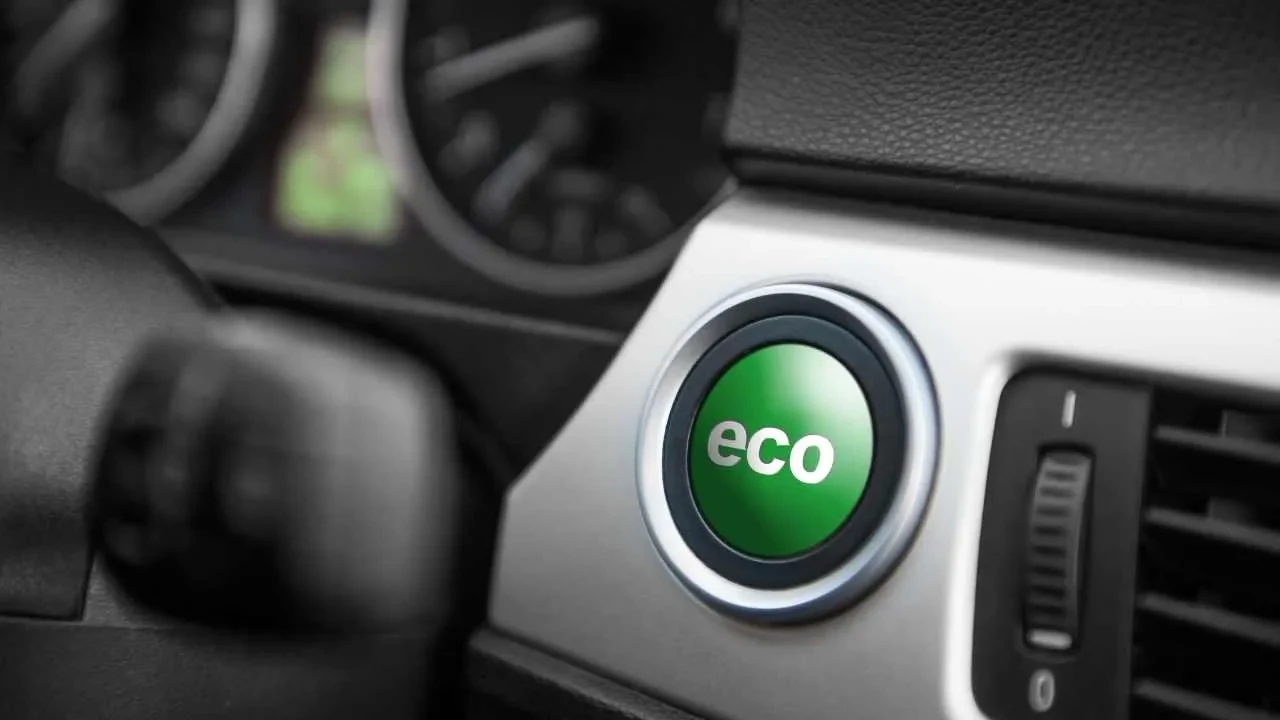 Aracınızdaki bu tuş sayesinde benzinliğin yolunu unutacaksınız! Otomobil uzmanlarından yakıt tasarrufu taktiği