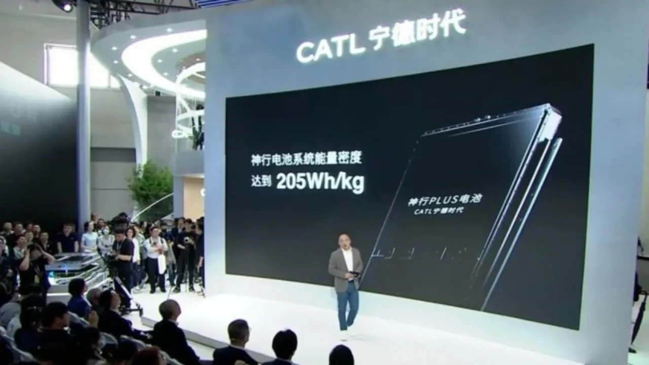 BYD'yi geride bıraktı! 5 dakikalık şarjla yeni menzil rekoru