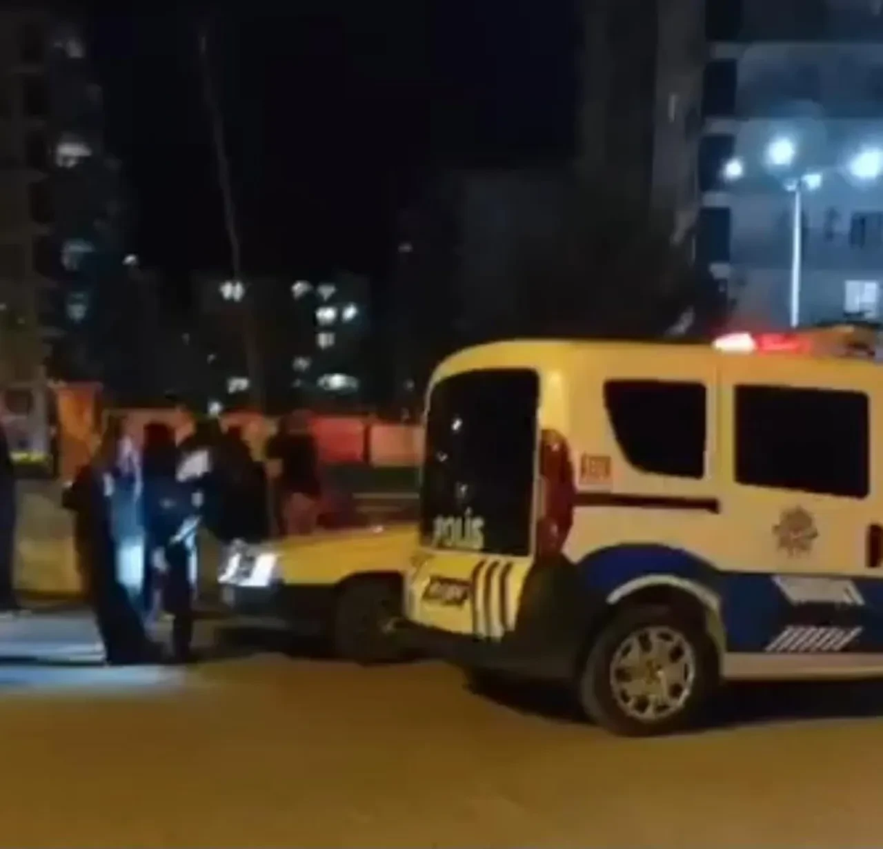 Düğünde akılalmaz kavga! Halay başı değil hastanelik oldular