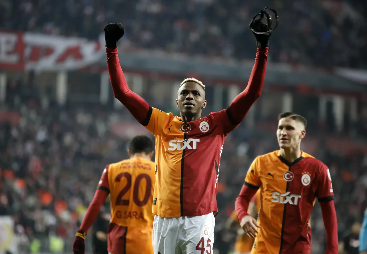 Galatasaray'ın golcüsü Victor Osimhen için anlaşma sağlandı! Serbest kalma bedelini ödeyecekler