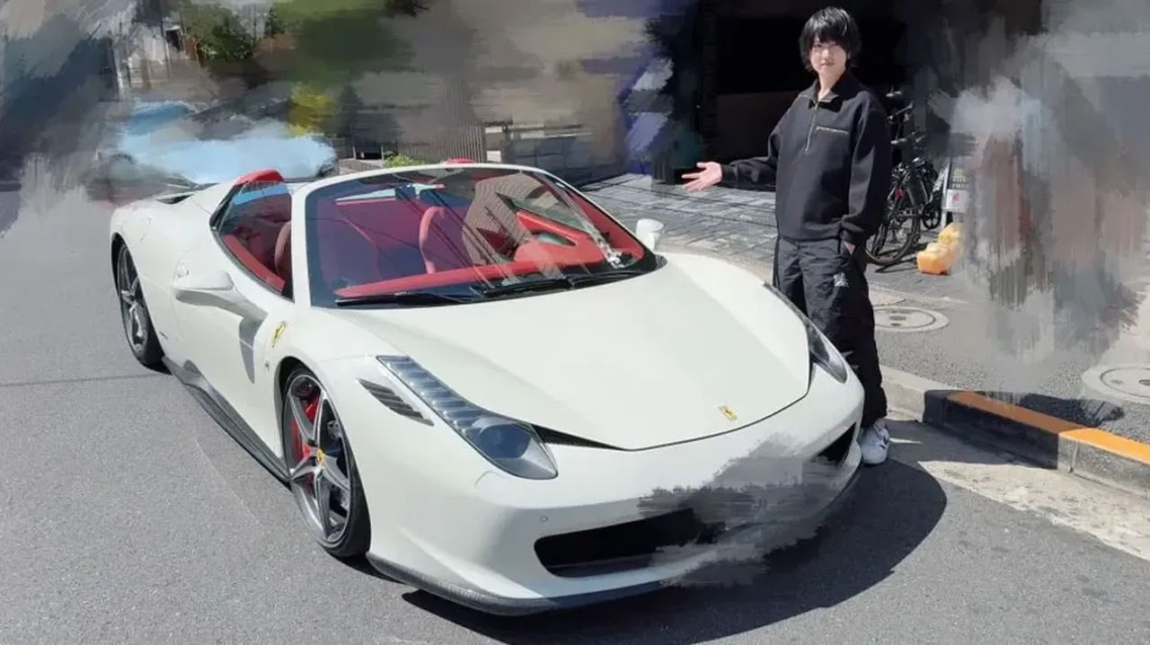 On yıl para biriktirip hayalindeki arabayı aldı! Galeriden çıktı alev topuna dönüştü