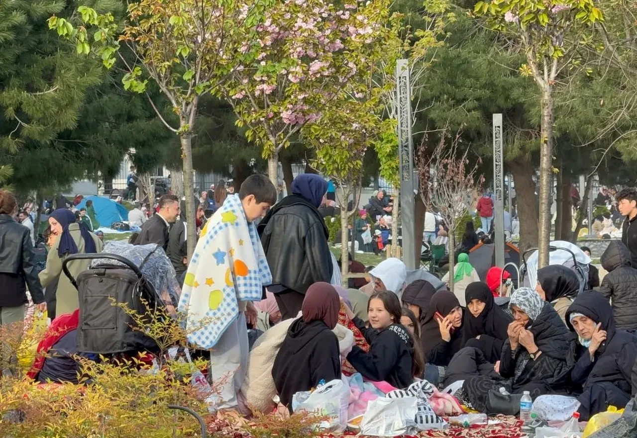 Bakan Kurum'dan hasar tespit açıklaması: 4 gün içinde gelen tüm şikayetler değerlendirilecek