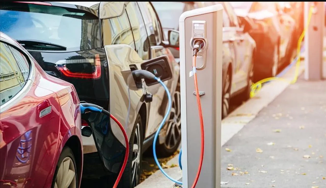 Elektrikli aracın bataryası ölürse ne olur? Pil değiştirmenin maliyeti belli oldu