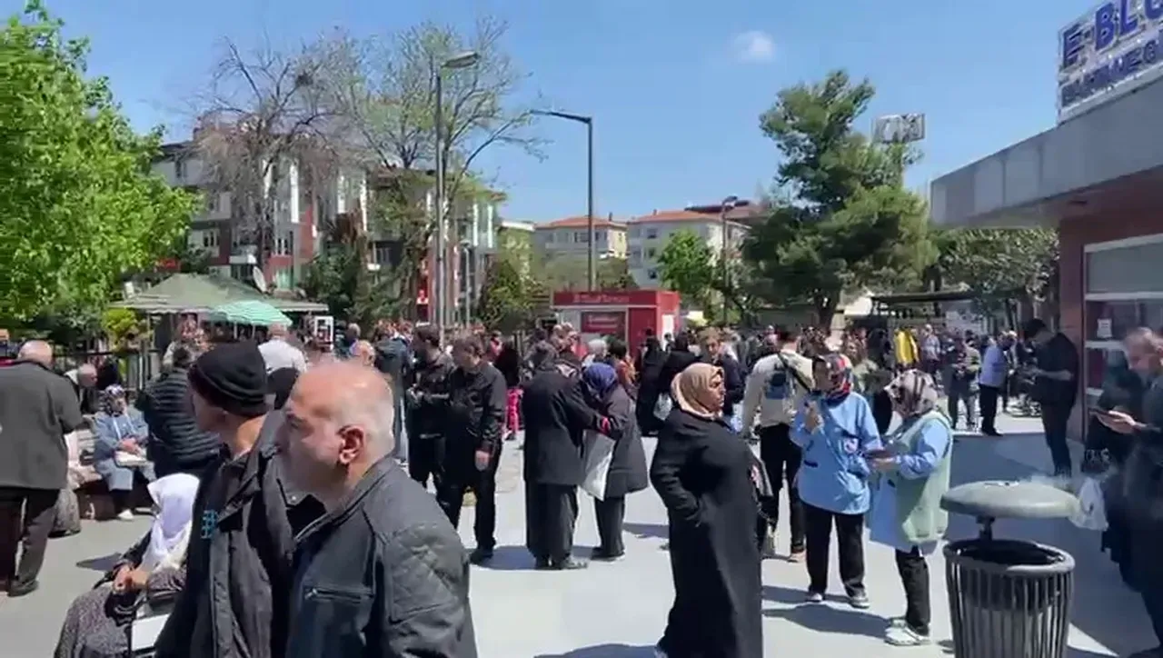 İstanbul'da deprem alarmı! Android telefonlar sarsıntıyı 30 saniye önceden bildirdi