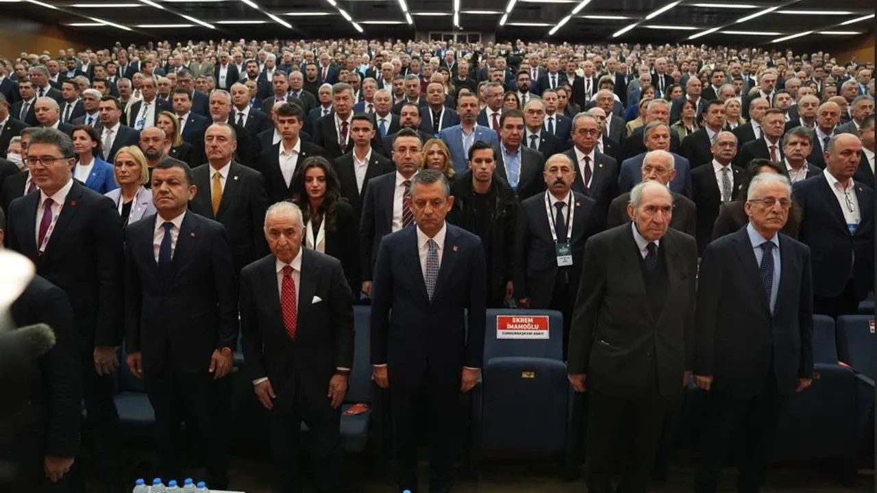 CHP'nin olağanüstü kurultayına iptal davası!
