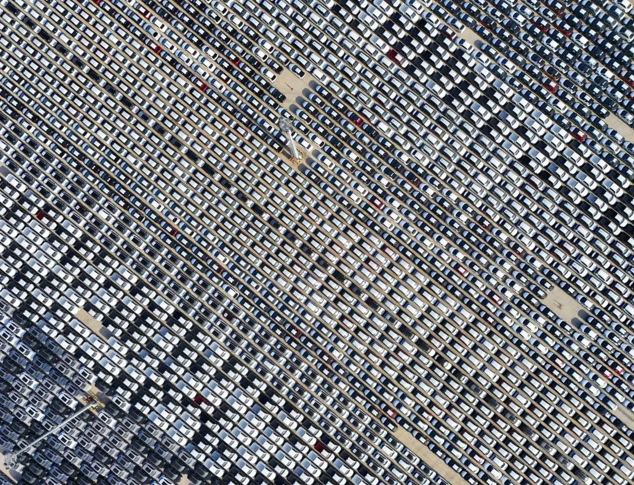 Çin'den Türkiye'ye dev otomobil sevkiyatı! Binlercesi havadan görüntülendi