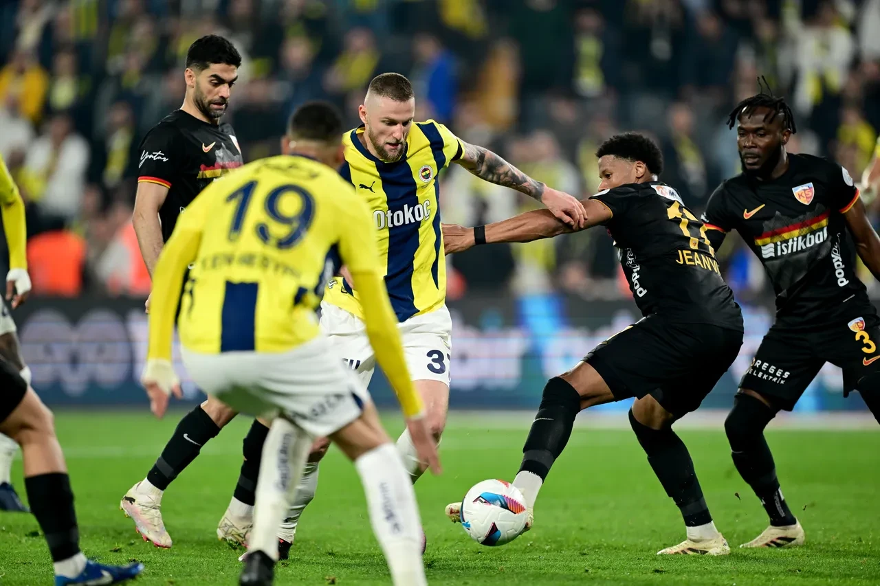 Deprem sonrası lig maçları ertelenecek mi? TFF kararını açıkladı