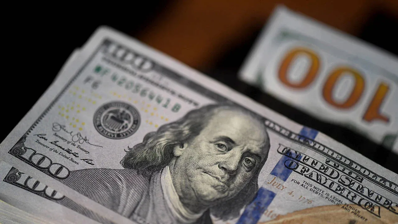 Dolar zirveden inecek, küresel ticarette rota değişecek! İşte 2025'te dolardan vazgeçecek ülkeler