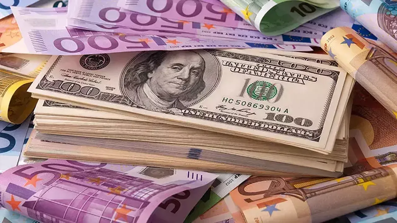 Dolar zirveden inecek, küresel ticarette rota değişecek! İşte 2025'te dolardan vazgeçecek ülkeler