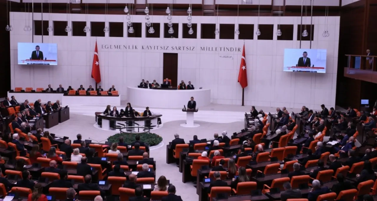 Ev hanımlarına emeklilik ne zaman? Yürürlüğe gireceği tarih belli oluyor