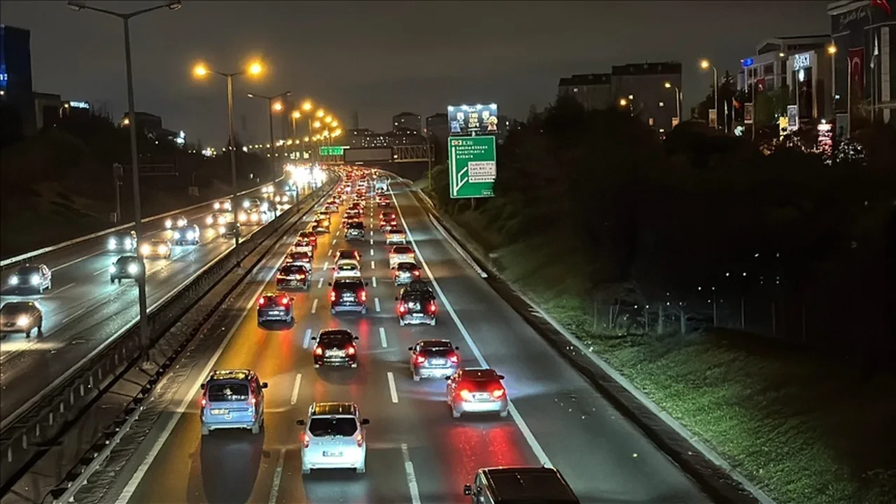 İstanbul depremi sonrasında hareketlilik başladı! Otellerde yoğunluk yaşanıyor
