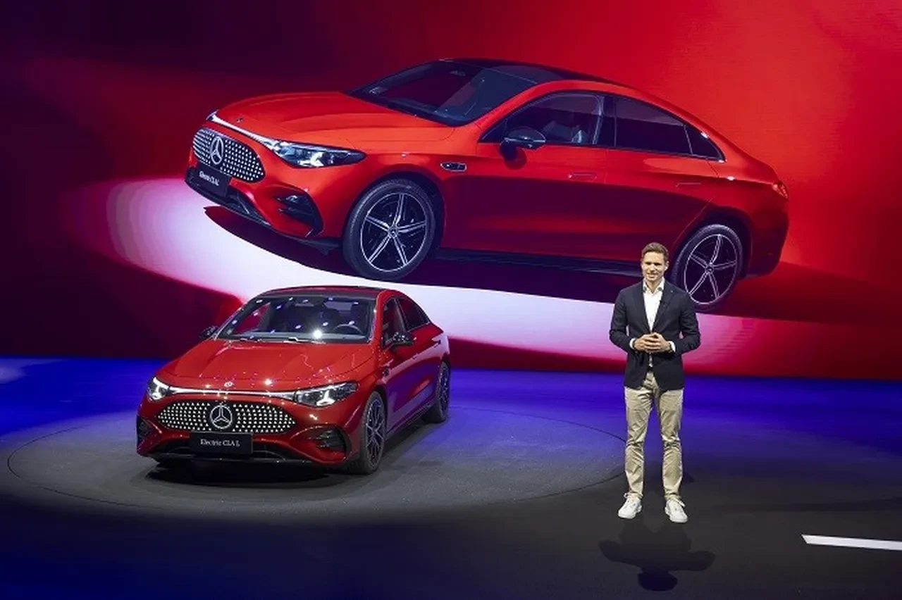 Mercedes'ten Şanghay çıkarması: Vision V ve uzun CLA tanıtıldı!