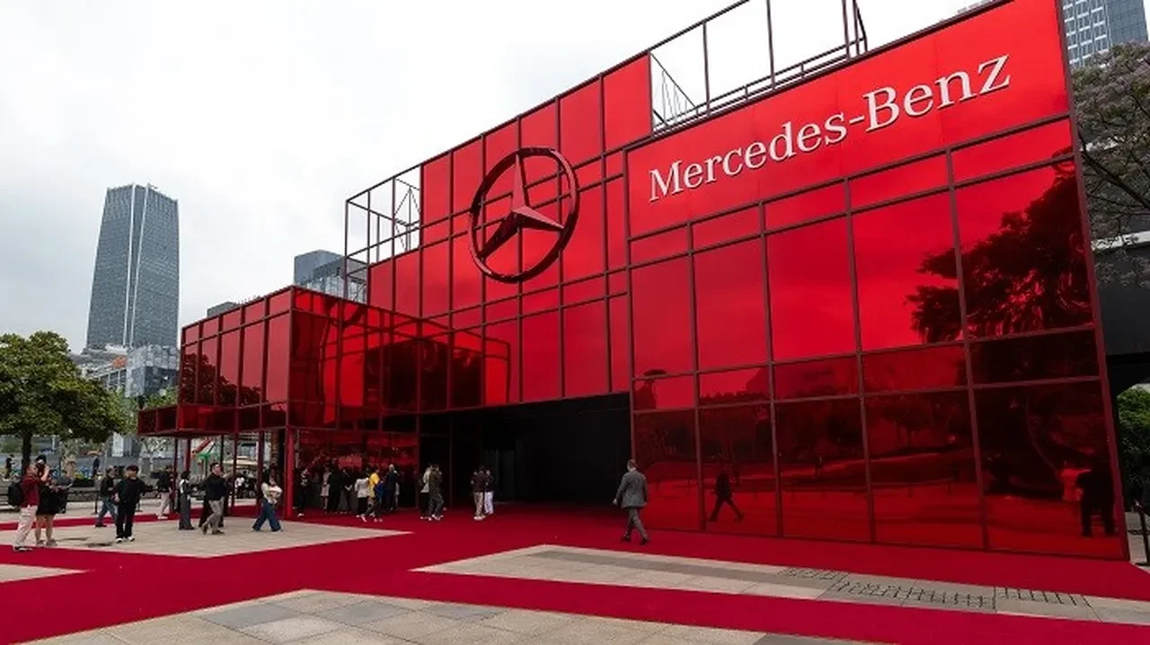 Mercedes'ten Şanghay çıkarması: Vision V ve uzun CLA tanıtıldı!