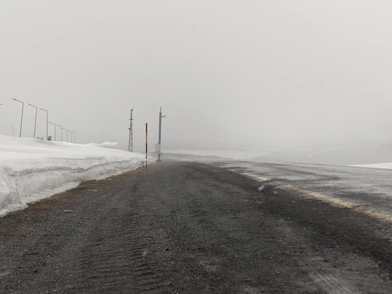 Nisan ayında bembeyaz oldu! Uyarılar peş peşe geldi