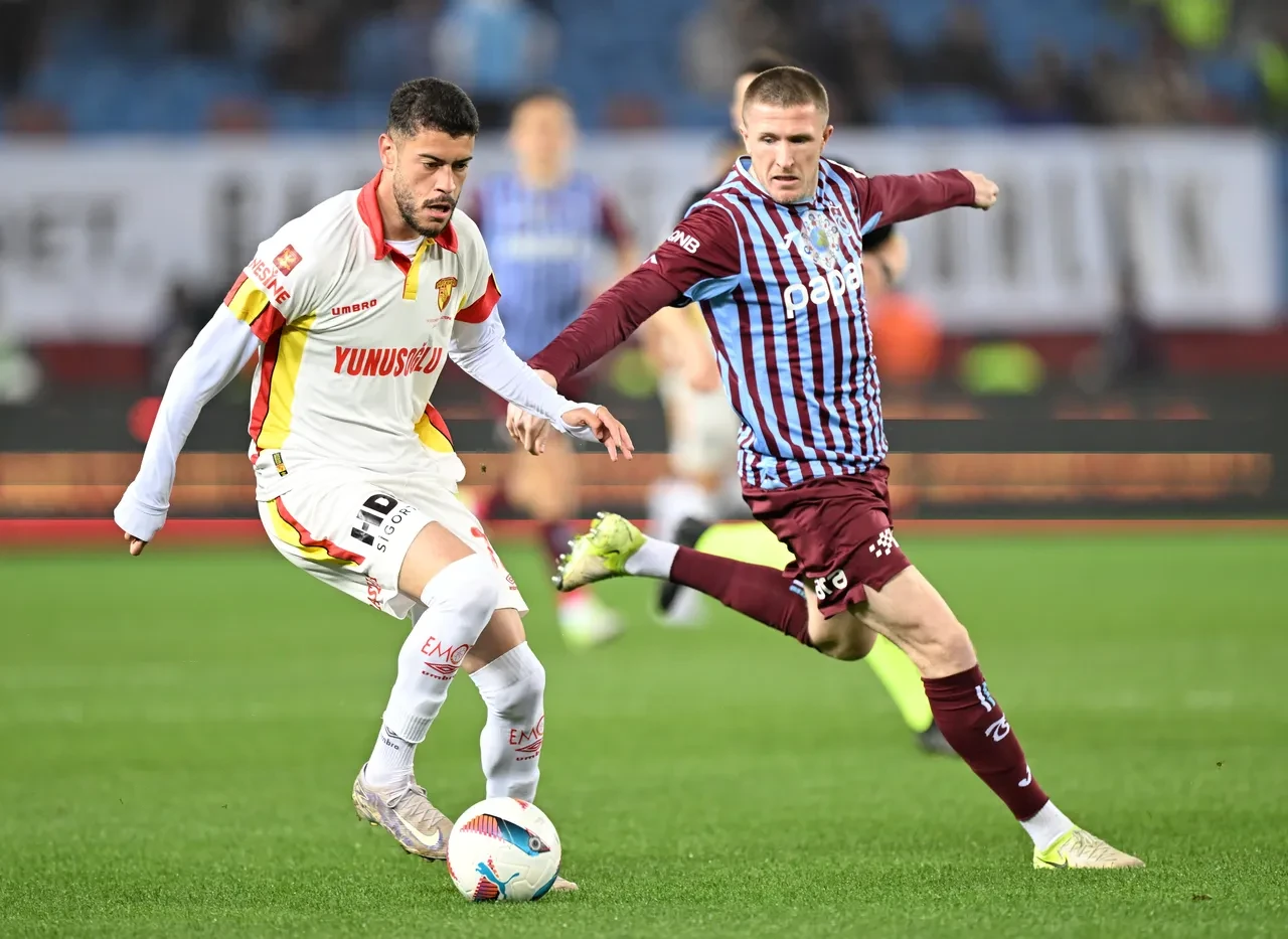 Trabzonspor Göztepe'yi 2 golle geçerek adını finale yazdırdı!