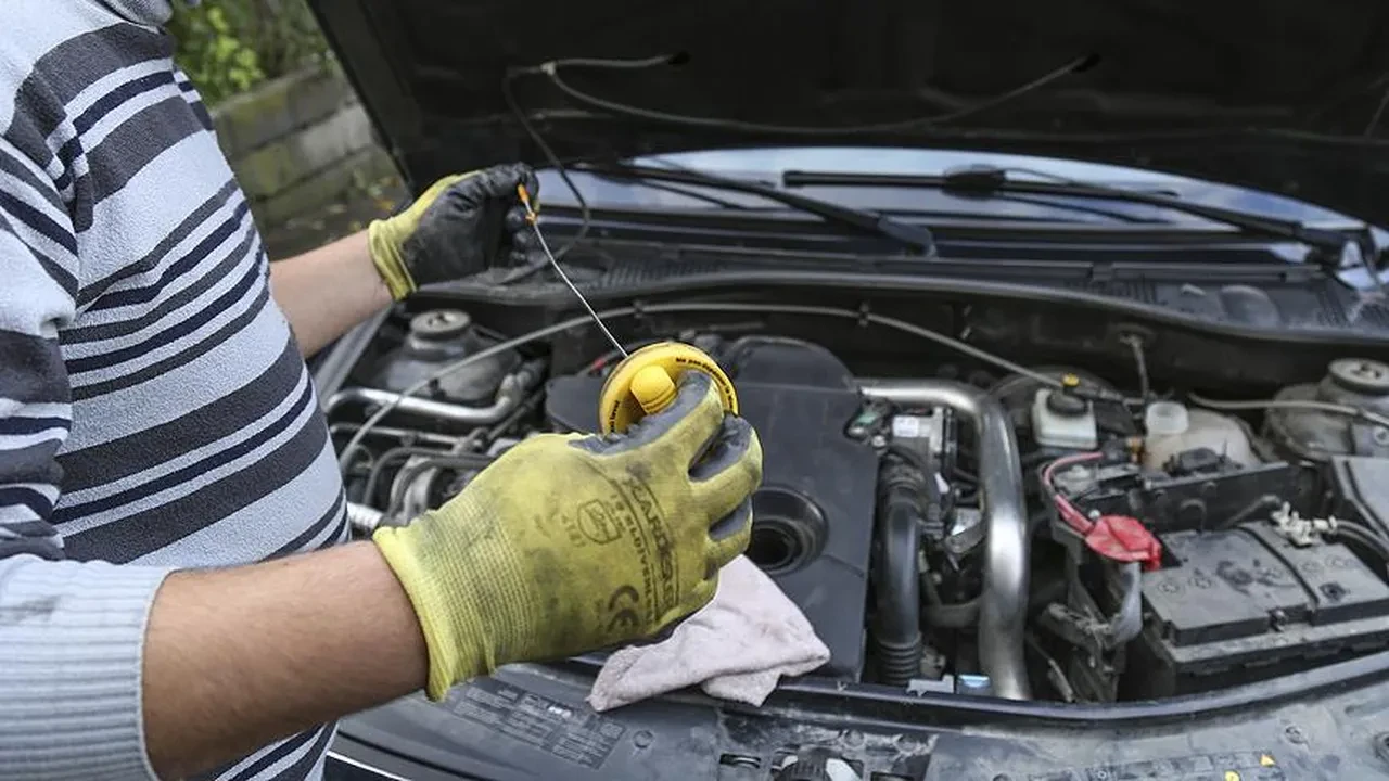 Bu özellik aracınızın motorunun ömrünü 2 kat kısaltıyor! 50 yıllık tamirci açıkladı